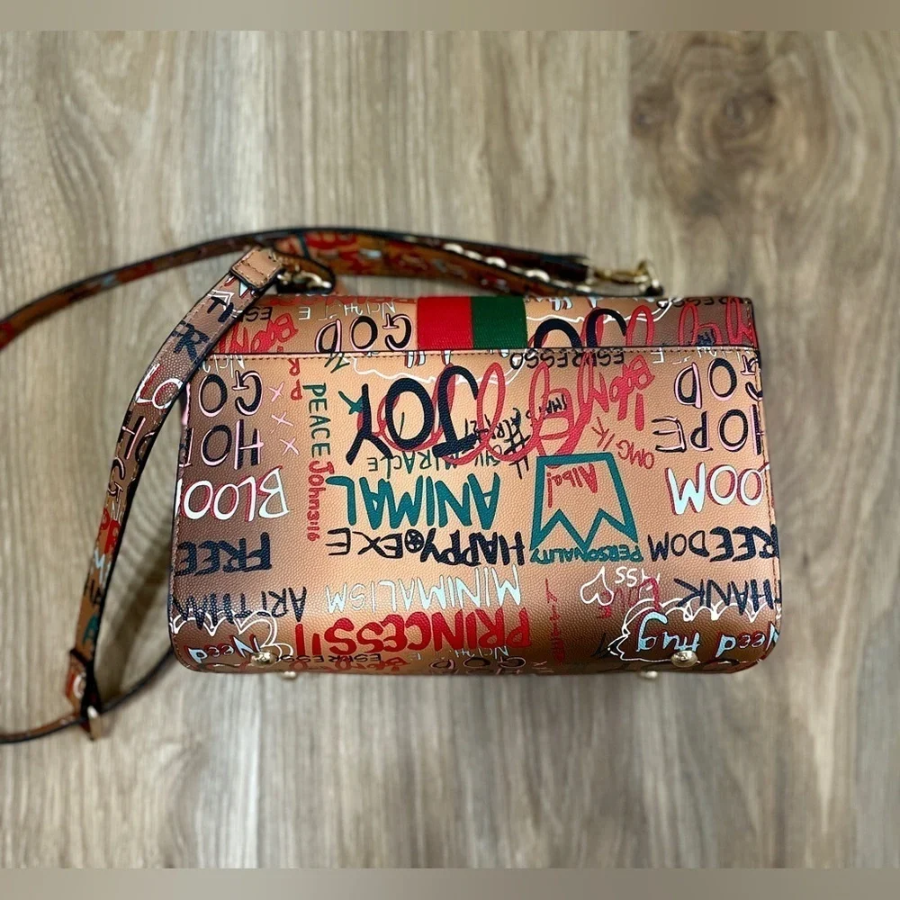 Alba Queen Bee Graffiti Bag Multi NWOT  Trendy Multi Graffiti Queen